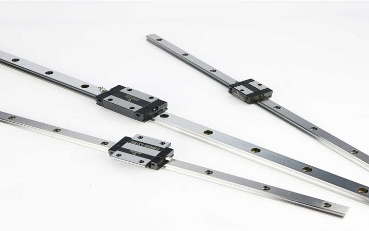 精密直線導(dǎo)軌如何選用？